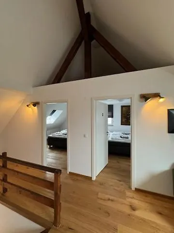 Ruim Familiehuis - 10 Pers - Nabij Cochem-zell, De Moezel & Calmont Klettersteig Casa de Férias Beuren (Cochem-Zell)